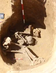 Scheletul unui soldat roman a fost găsit într-o groapă dintr-o tabără militară din Slovacia (© ArÚ SAS – M. Ruttkay, M. Vojteček, M. Cheben, MH Invest)