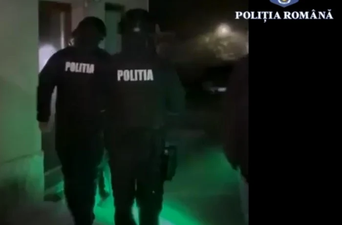 Polițiștii au efectiat opt percheziții. FOTO arhivă Poliția Română