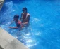 Ramona Gabor, cu nepoțelul la piscină jpeg