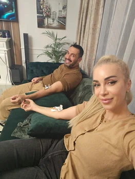 Annes și soțul au ajuns pe perfuzii Foto arhiva personală