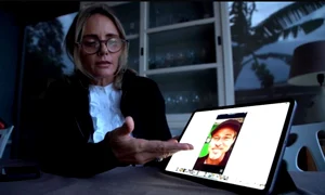 ANNE BRAD PITT CAPTURA VIDEO jpg