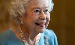 regina elisabeta a ii a2 jpg