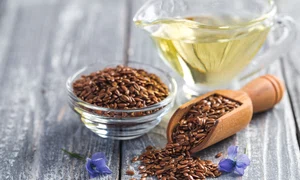ulei de in _ shutterstock 2327899079 jpg