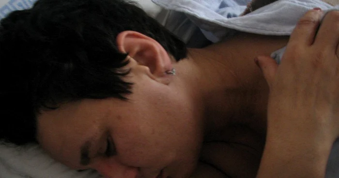 Daniela Telteu a ajuns pe patul de spital înjunghiată de soț