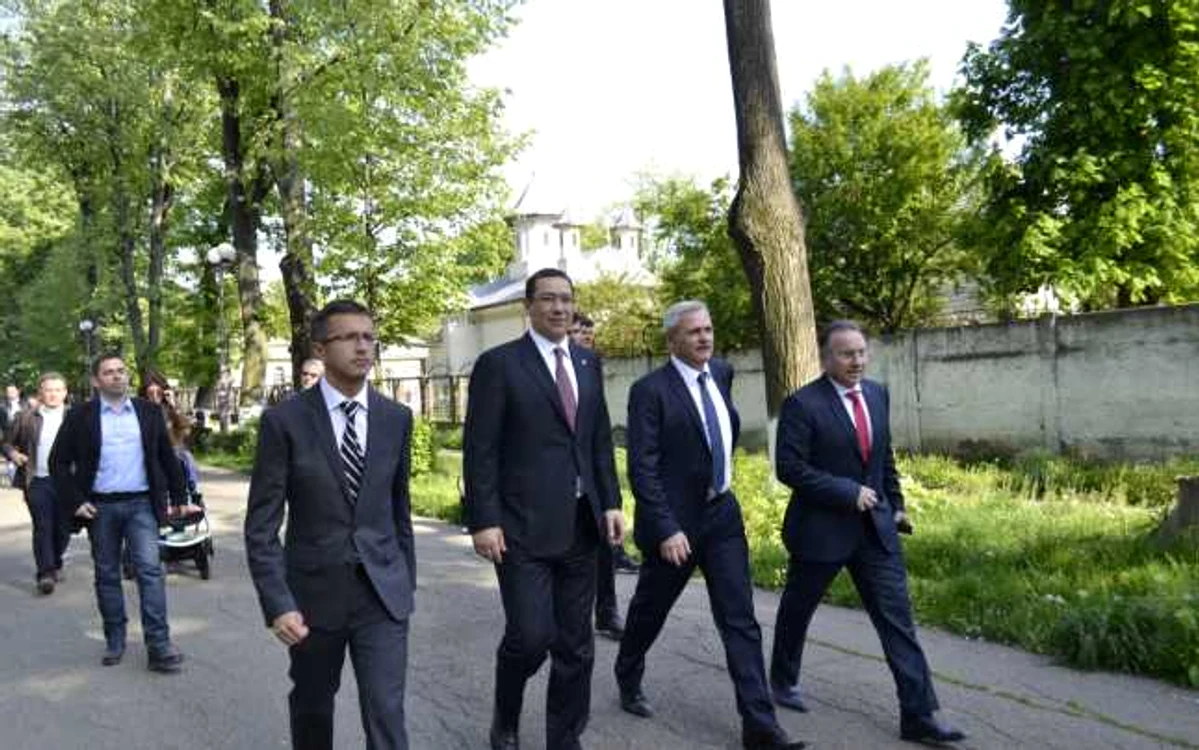 Social democraţii aveau după ultimile alegeri locale 37 de primării din judeţul Bacău. USD-ul  mai câştigat 10 primari la PSD şi doi la UNPR FOTO Mircea Merticariu