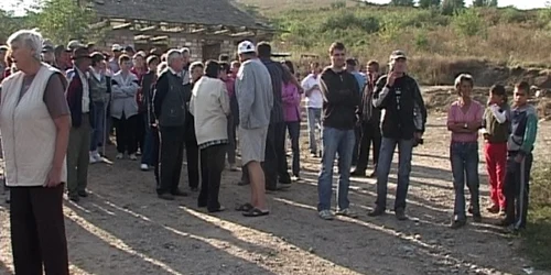 Scandalul a fost aplanat cu forţa de către comunitari