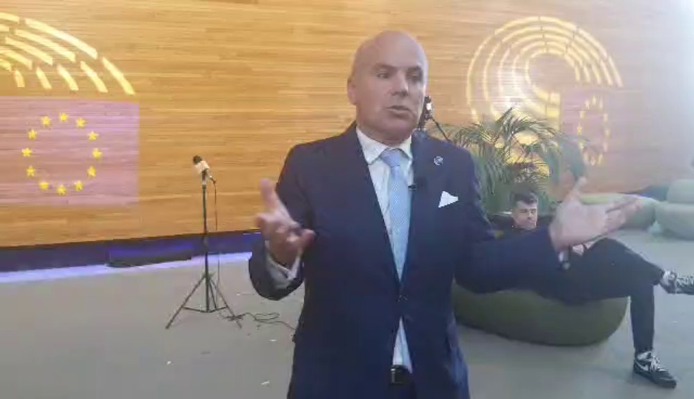 Rareș Bogdan o „iartă” pe Maia Sandu: „Nu am fi câștigat cu voturile din Moldova. Suntem aici din cauza lui Ciolacu”