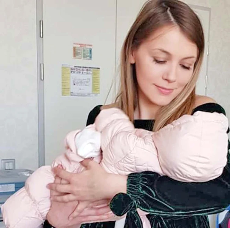 Andreea e topită după micuță