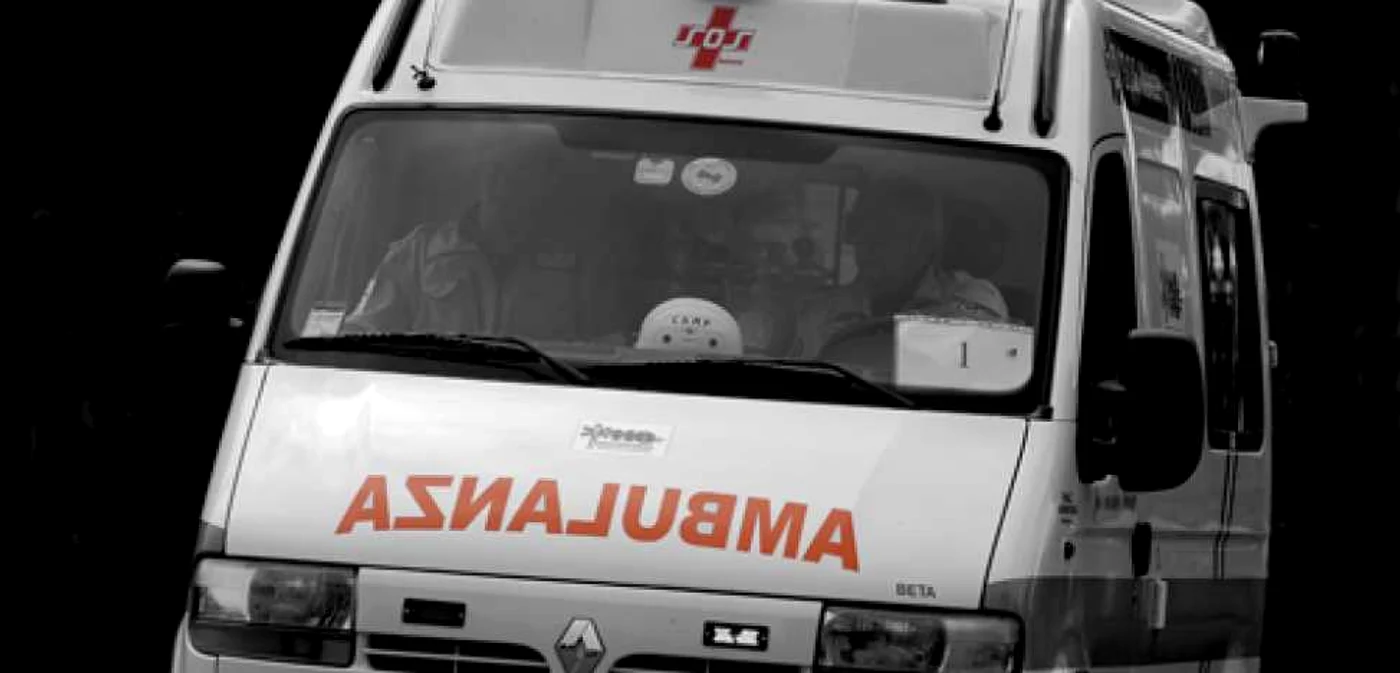 Românul a distrus aparatura medicală din dotarea maşinii