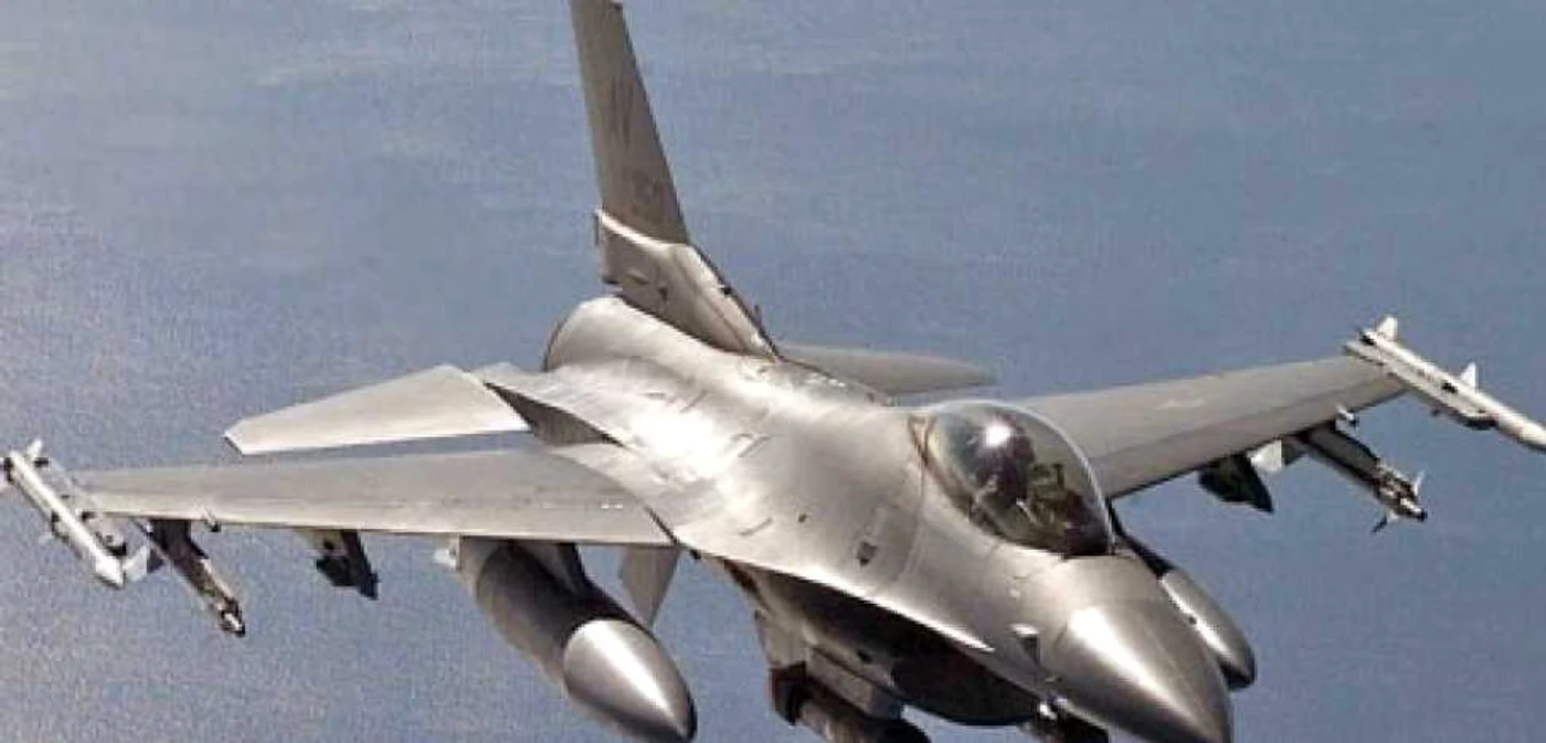 Avioanele F-16, „calul troian“ al unei mega afaceri 
