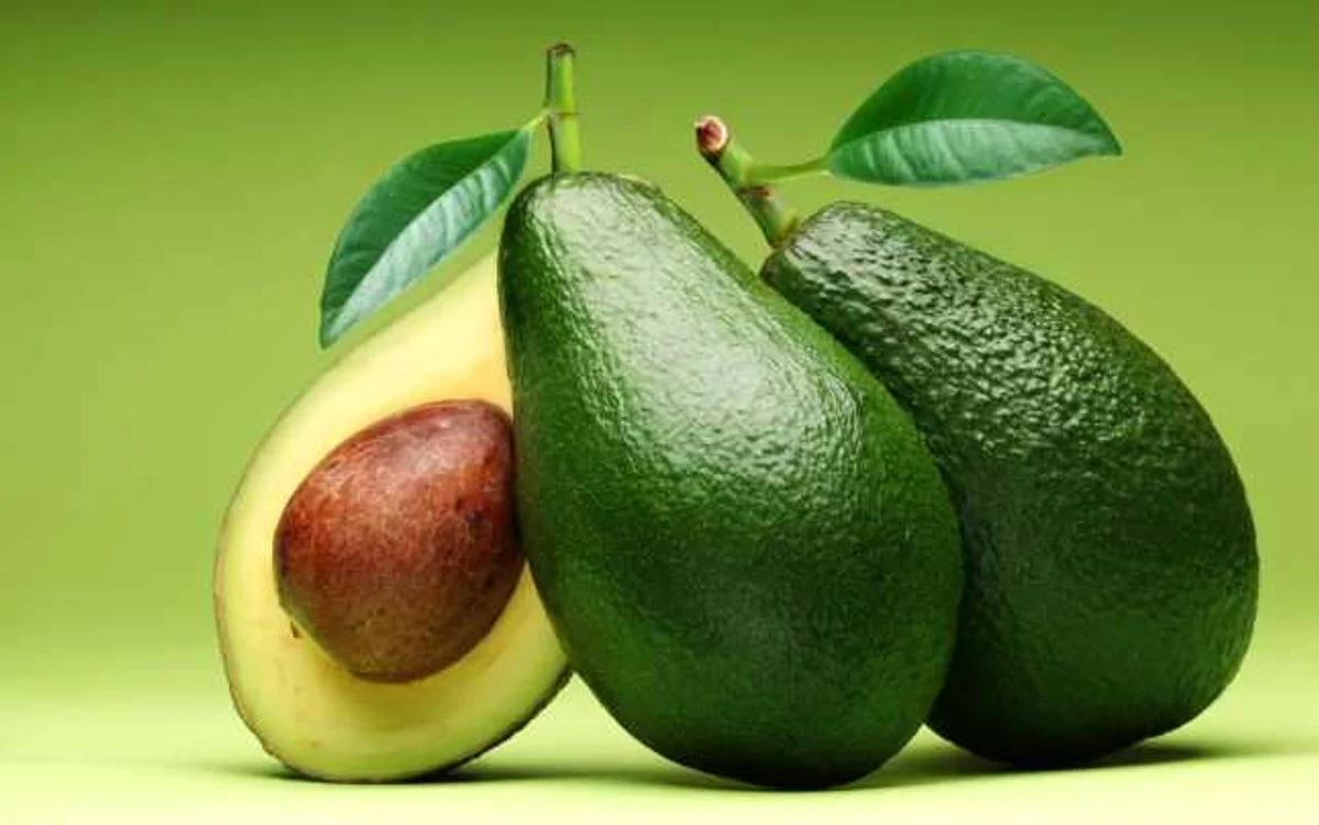 Fruzele de avocado ajută la prevenirea îmbătrânirii premature.
