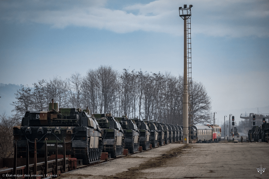 Al doilea convoi cu tancuri Lecrerc a ajuns la Brașov. Grupul NATO dislocat la Cincu se întărește