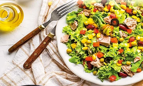 salata de ton cu legume jpg