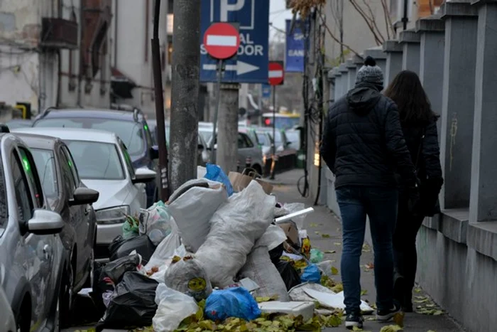 
    Primarul sectorului 1, Clotilde Armand, spune că nu se lasă șantajată de mafia gunoiului  