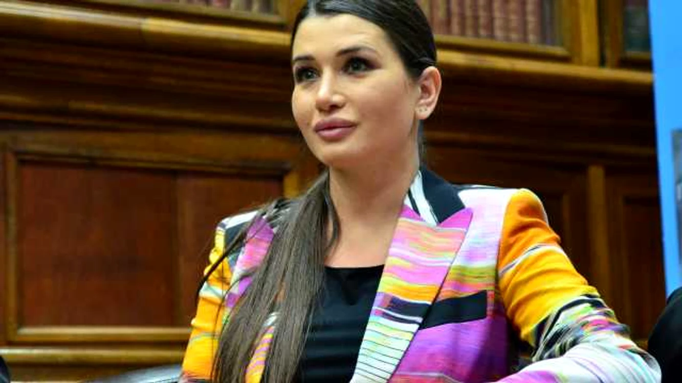 Fiica pre;edintelui Traian Băsescu a fost implicată într-un accident rutier FOTO Mediafax