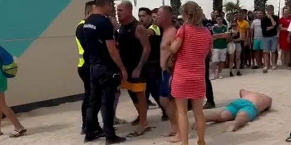 Bataie in Costinesti jpg