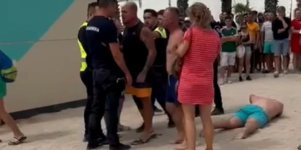 Bataie in Costinesti jpg
