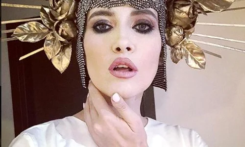 iulia albu jpeg