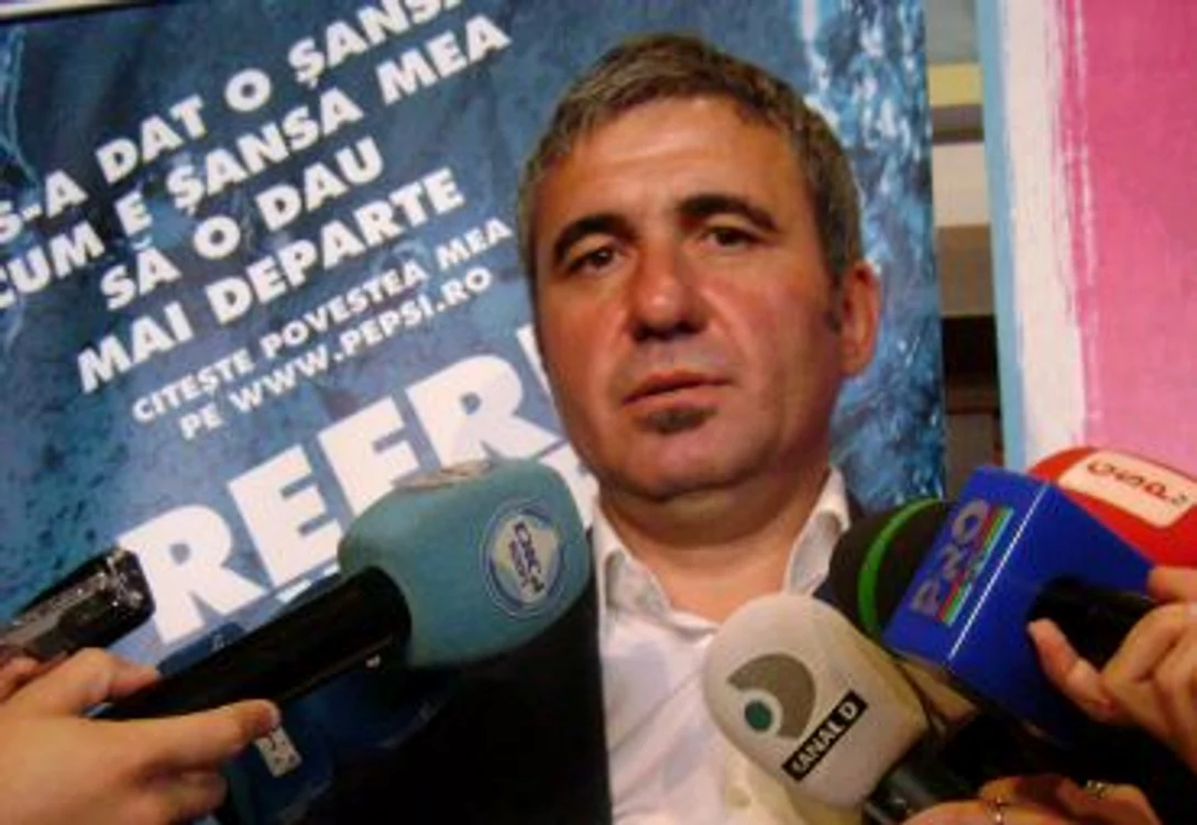 
    Gică Hagi  
