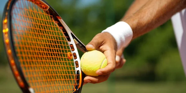 Tenis
