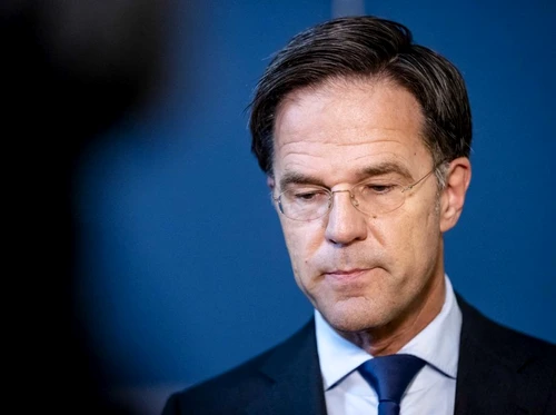 Mark Rutte va vizita centrul de la Cincu, unde sunt dislocați militari olandezi FOTO EPA-EFE