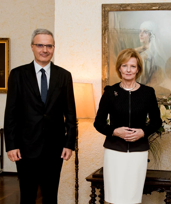 Majestatea Sa Margareta și ambasadorul Franței Nicolas Warnery. FOTO: Daniel Angelescu, Casa Majestății Sale