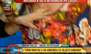 Oana Roman, cu mâna în decoletul Ramonei Lăzuran (captură Kanal D) jpeg