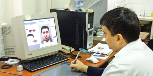 Poliţiştii realizează portretele infractorilor cu ajutorul unui program special, adus din Statele Unite 