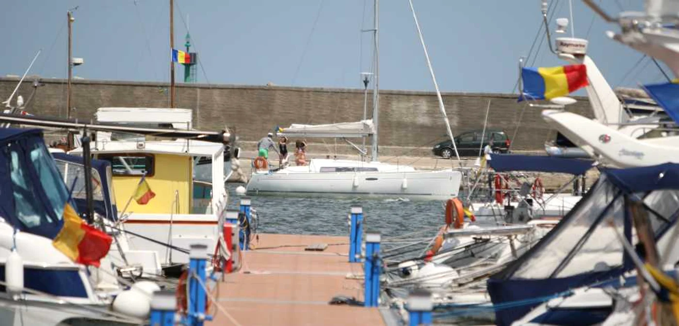 yachturi portul tomis foto gheorghe  florin 
