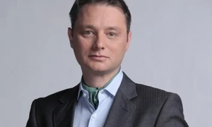 Noncampania şi absenţa ideilor   un dialog cu Luca NICULESCU jpeg