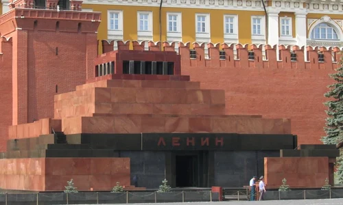 Mausoleul lui Lenin din Piața Roșie, închis timp de o lună jpeg