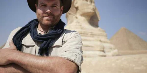 josh gates foto discovery channel