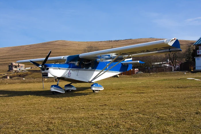 
    Avionul s-a prăbuşit în apropiere de Budapesta  