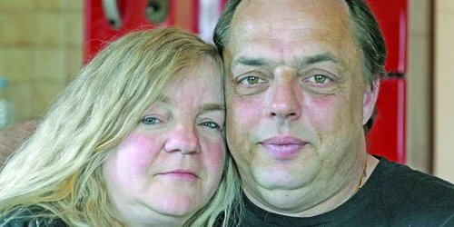 casatorie fiu-mama vitrega FOTO