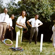 Ion Iliescu, în vacanță alături de Nicolae și Elena Ceaușescu, în vara anului 1976 (© „Fototeca online a comunismului românesc”)