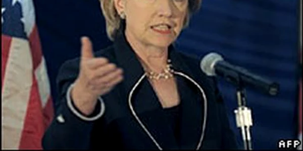 Clinton a ajuns în Africa de Sud - Revista presei internaţionale