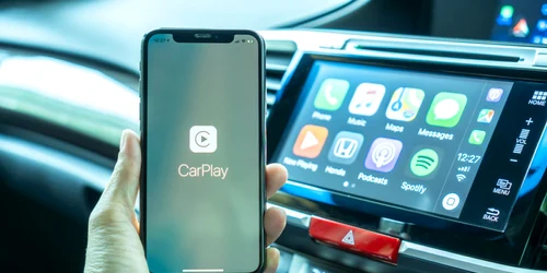 apple carplay foto shutterstock