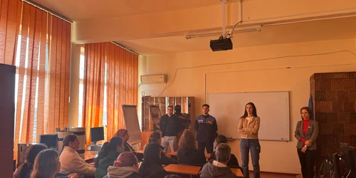 actiune preventie cu parinti la calarasi foto fb liceu tehnologic petre banita calarasi jpg