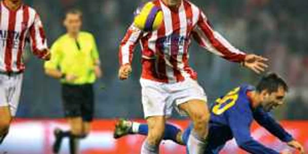Jelev (în picioare) este unul dintre cei mai buni străini din campionatul României 