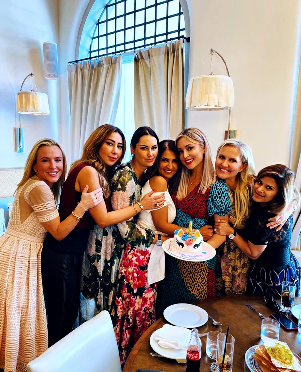Raluca Zenga, sărbătorită de cele mai bune prietene, în Dubai