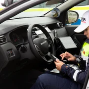 Amenda rutieră cu tableta la Sibiu Foto Dan Claudiu Buzdugan 