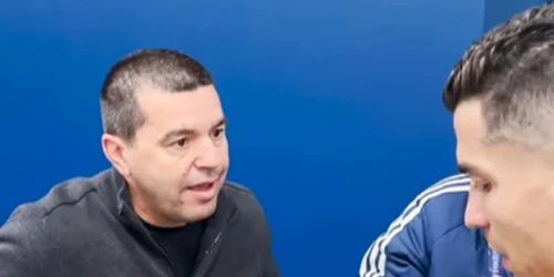 Cosmin Contra l-a rugat pe Cristiano Ronaldo să-i semneze câteva tricouri. Foto Instagram