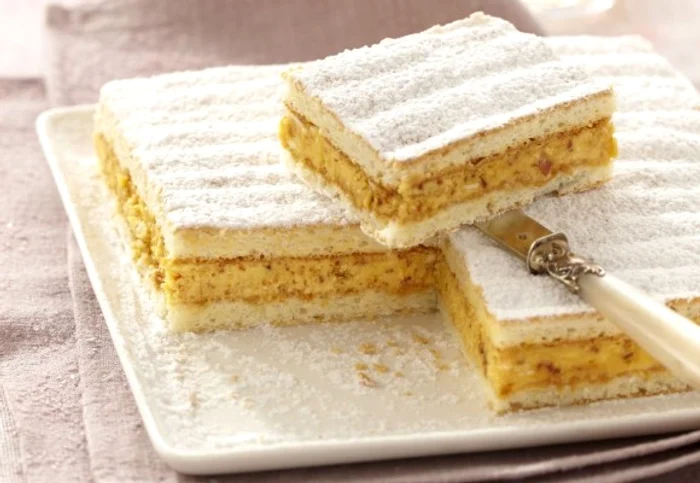 O tartă prăjitură cu migdale şi caramel, pentru zilele de vară!clickpoftabuna.ro