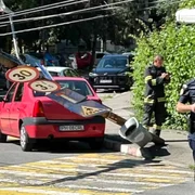 stalp prabusit in ploiesti foto PHonline ro png
