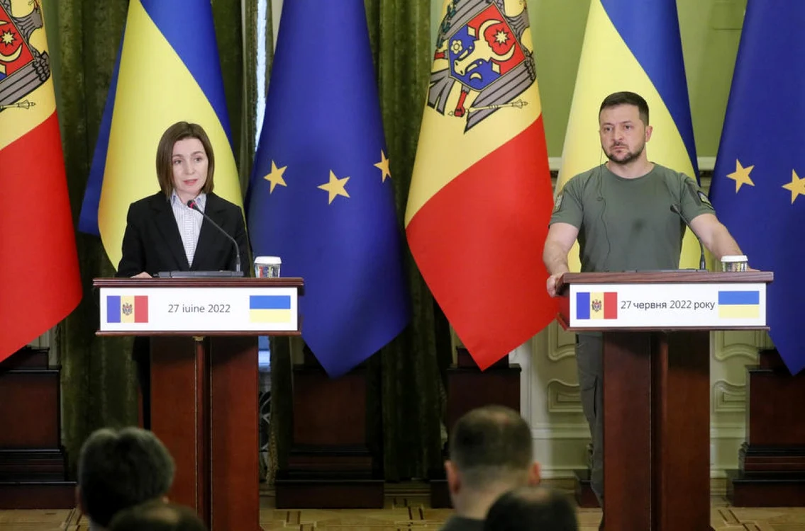 Zelenski și Maia Sandu au discutat despre racheta rusă căzută pe teritoriul Moldovei FOTO EPA EFE