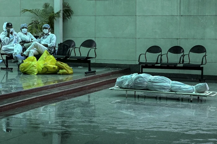 
    OMS se teme că în Europa urmează să moară 236.000 de oameni din cauza Covid-19, până la 1 decembrieFoto: AFP  