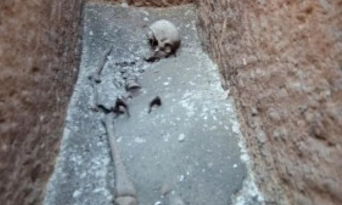 Sarcofage romane, vechi de aproape două milenii, descoperite la Alba Iulia jpeg