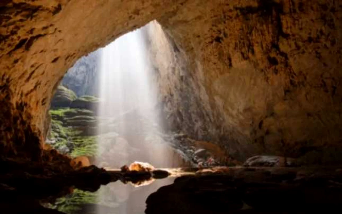 Peştera Hang Son Doong din Vietnam. FOTO Captură Video
