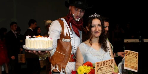 Andrei Mereuţă şi Carina Avădănei sunt Miss şi Mister „Henri Coandă“