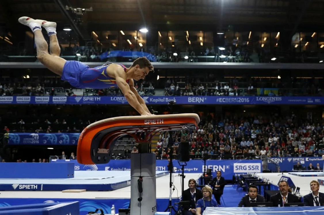 Marian Drăgulescu are în palmares patru titluri mondiale la sărituriFoto: EPA-EFE